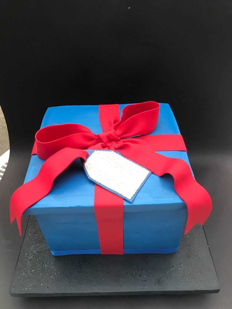 celebration cakes 4